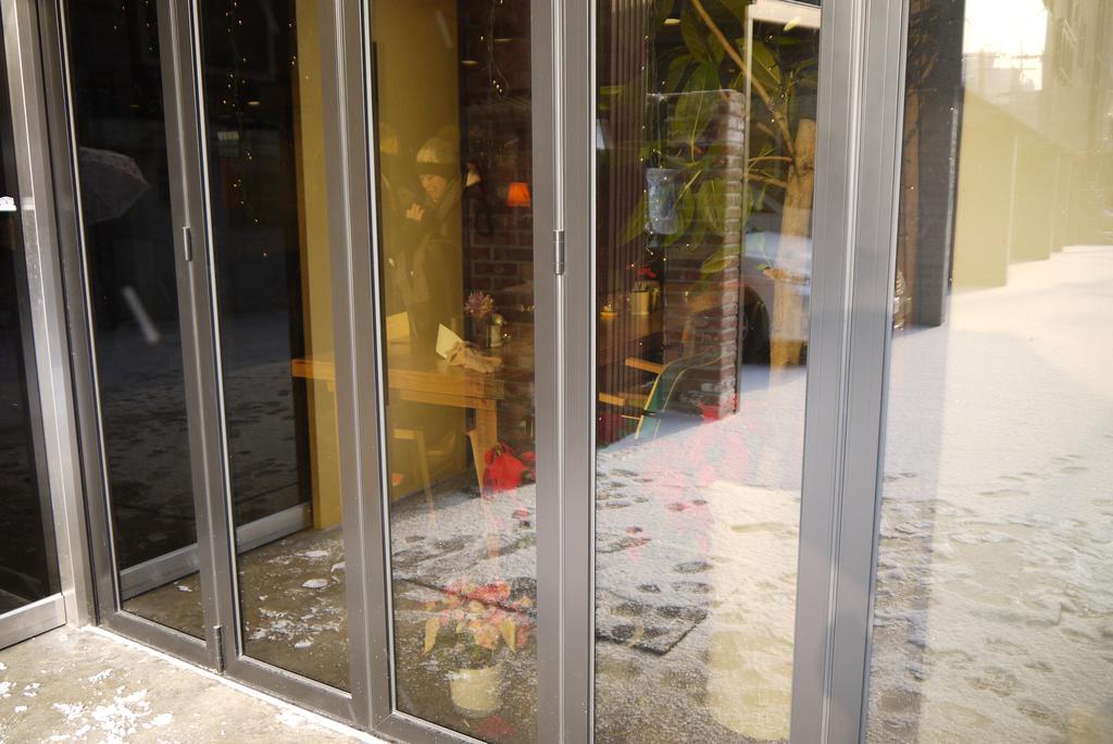 Lee & No Guesthouse Hongdae سيول المظهر الخارجي الصورة
