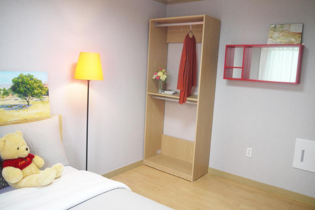 Lee & No Guesthouse Hongdae سيول المظهر الخارجي الصورة