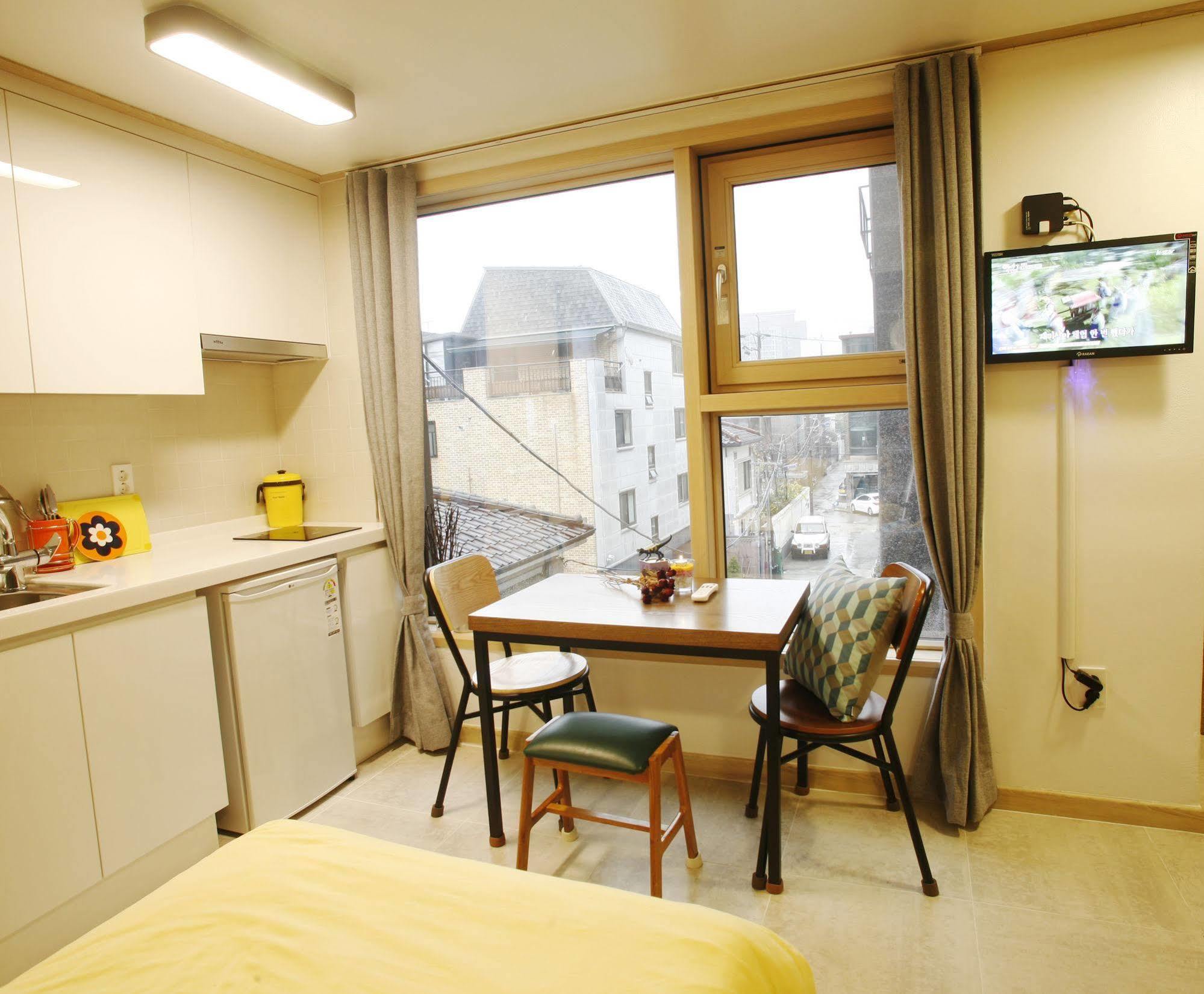 Lee & No Guesthouse Hongdae سيول المظهر الخارجي الصورة