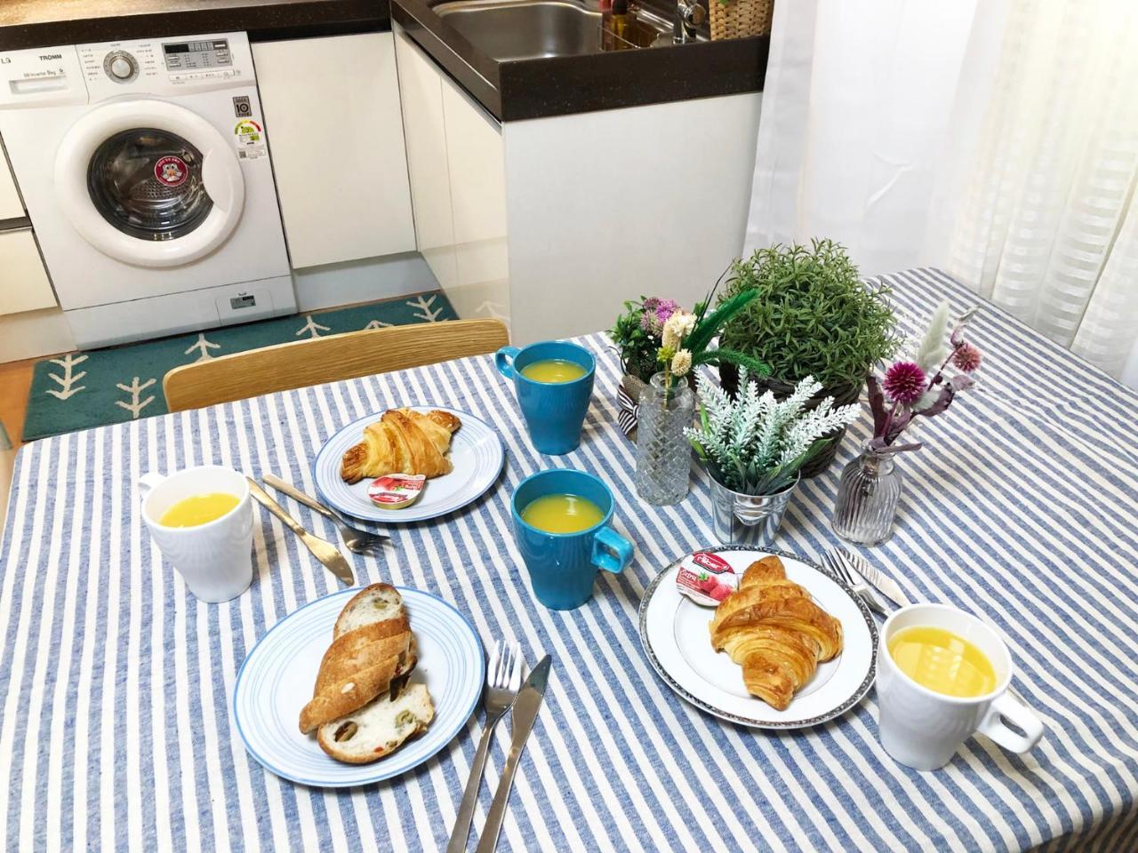 Lee & No Guesthouse Hongdae سيول المظهر الخارجي الصورة