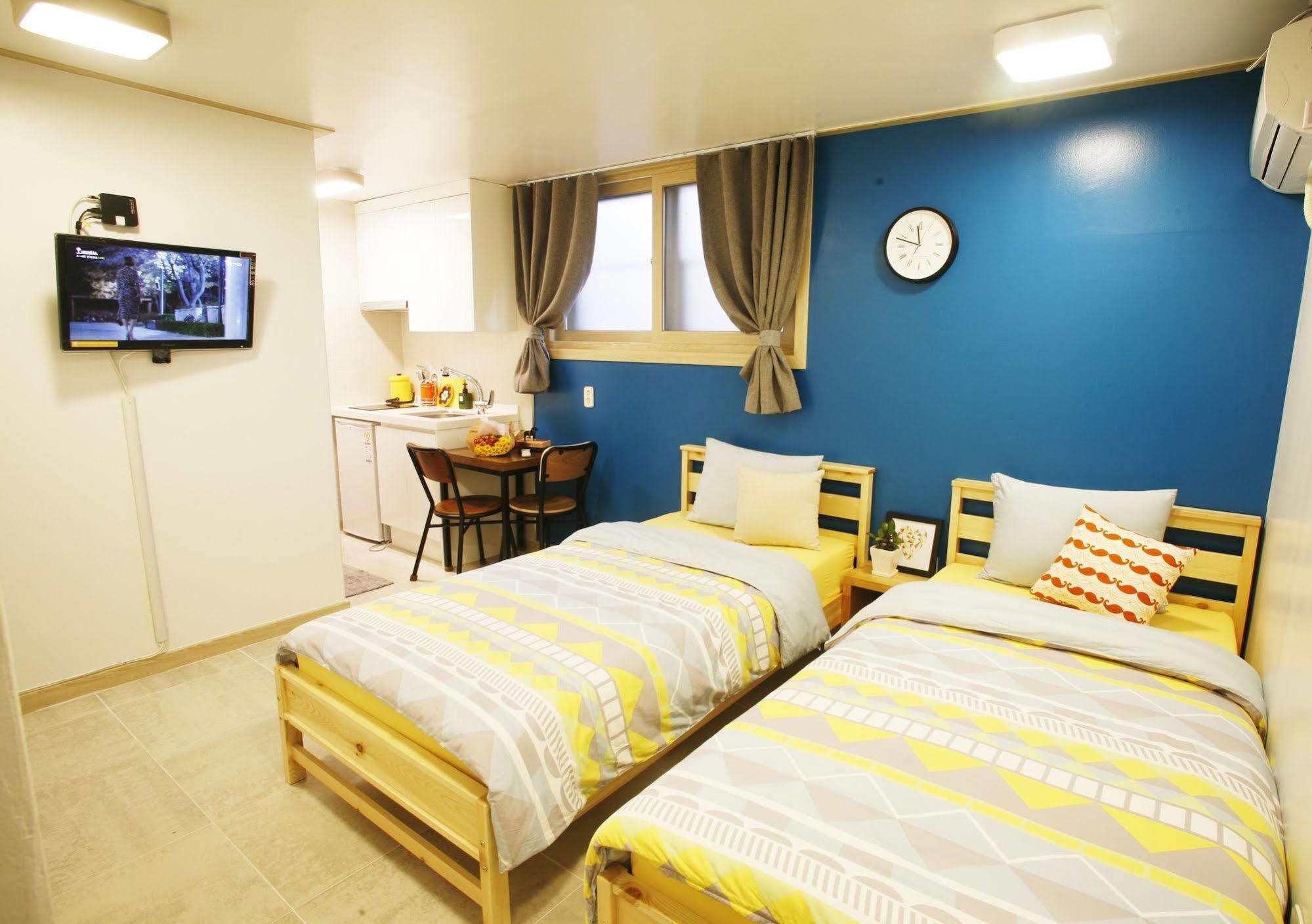 Lee & No Guesthouse Hongdae سيول المظهر الخارجي الصورة